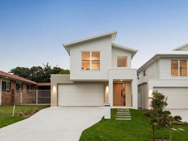 Brand New & Beachside: The Ultimate Coastal Dream