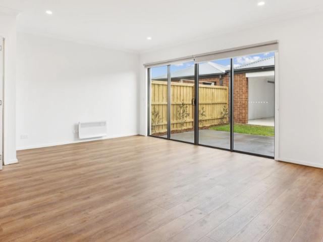 Brand new beautiful house in Harpley Estate!