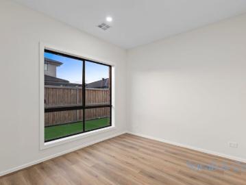 Lara, Greater Geelong, Victoria - Fireplace