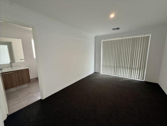 Brand New, Beautifully Finished Family Home in Yanchep Vertex Estate