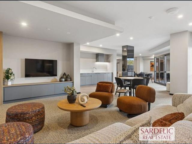 BRAND NEW BEL AIR APARTMENT