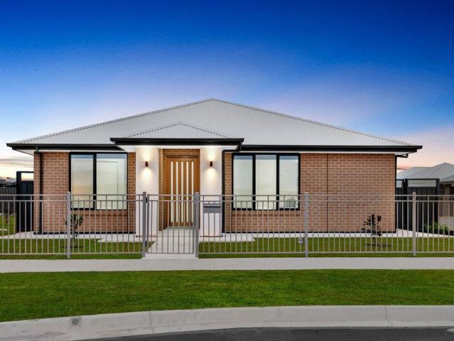 Brand New, Big Family Dual Occupancy Option Home