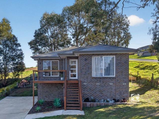 BRAND NEW BRICK HOME WITH IMPRESSIVE VIEWS
