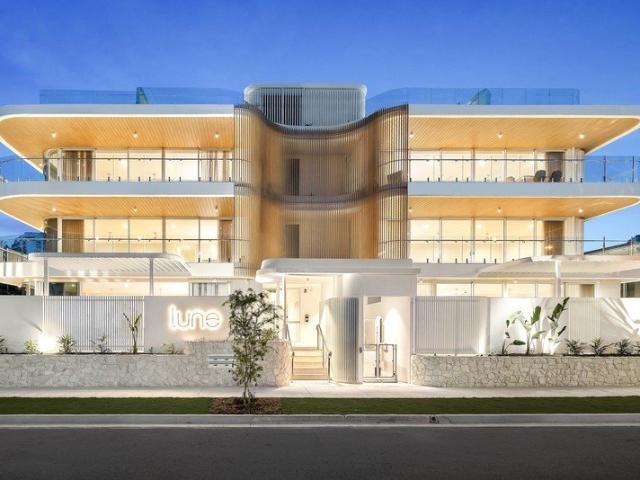 Brand New Broadwater Living at 'Lune'