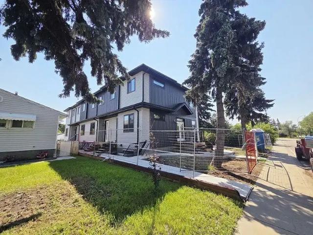 Brand NEW Build 3 Bed+2.5 bath multiplex house in Grovenor — 3 Bedrooms Townhouse