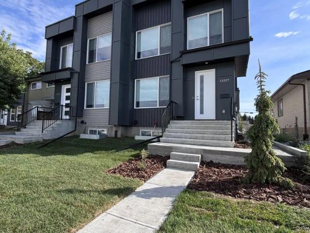 Brand New Build 3 Bedroom Home — 3 Bedrooms Main Floor