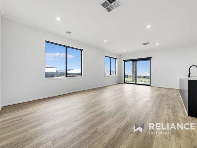 Brand New Build in Beveridge!