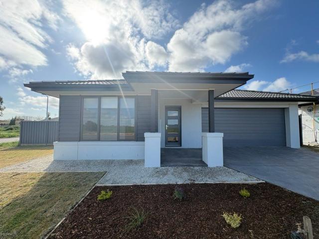 Brand New Build on Corner Block!