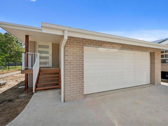 Brand New Gated Villas!