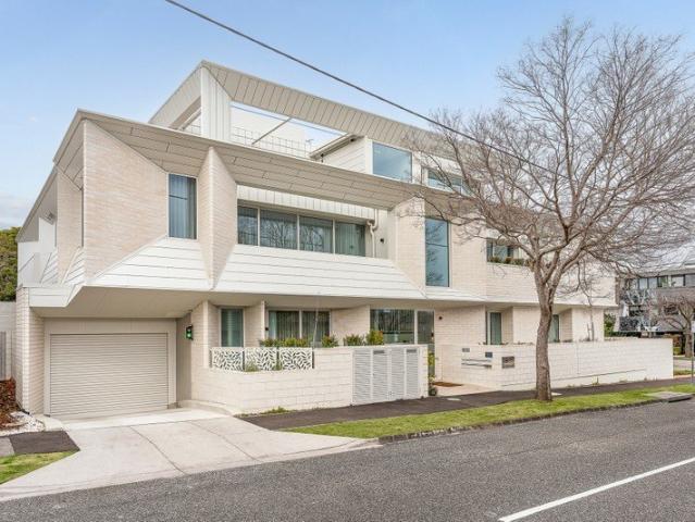 Brand New Garden Residence on 200sqm approx