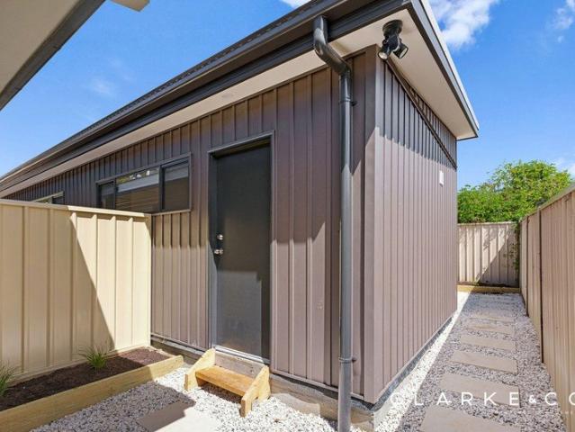 BRAND NEW GRANNY FLAT!