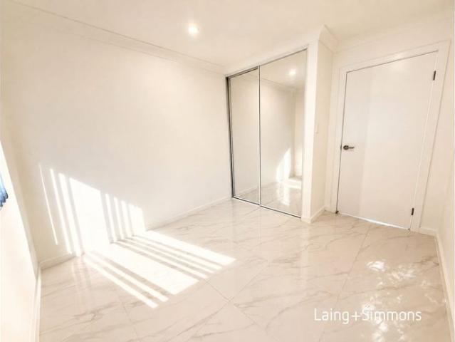 Brand new granny flat with water and lawn mowing included
