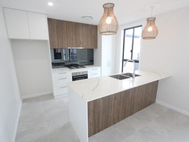 BRAND NEW DOUBLE STOREY 3 BEDROOM DUPLEX