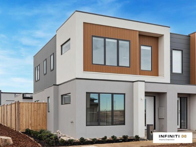 Brand New Double Storey Corner home in MAMBOURIN Estate! Walkable distance to everything!