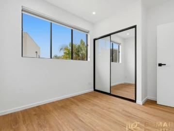 Brand New Detached Villa