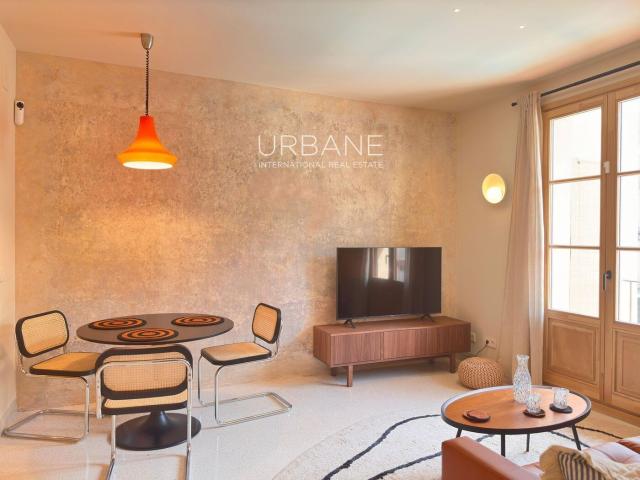 Brand New Designer Apartment with Private Balcony & Rooftop Terrace in the Heart of Barcelona