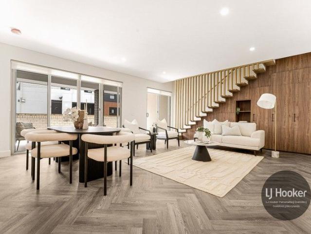 Luxury Living with Everyday Convenience Brand New Designer Duplex Price Reduced Must Be Sold!