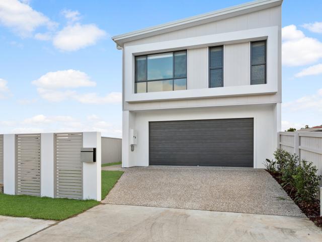 Brand New Designer Home with Panoramic Outlook