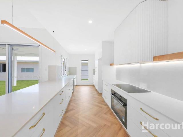 Brand New Designer Living in Bargara