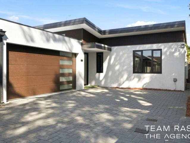 BUYERS THIS IS NOT YOUR NORMAL REAR PROPERTY, IT IS A MUST SEE!