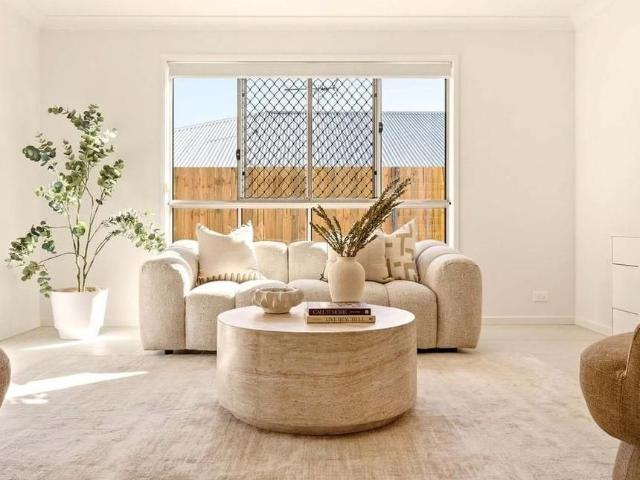 BRAND NEW DESIGNER RESIDENCE | SOPHISTICATED LIVING IN BRIDGEMAN DOWNS