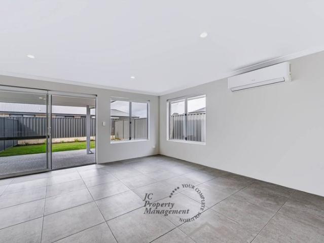 BRAND NEW DUAL LIVING 3x2 HOME IN DUDLEY PARK