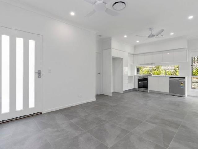 BRAND NEW, DUCTED AIR CON, CUL DE SAC, LOW MAINTENANCE GARDEN, ELEVATED POSITION, MINS TO SCHOOLS AND SUPERMARKET