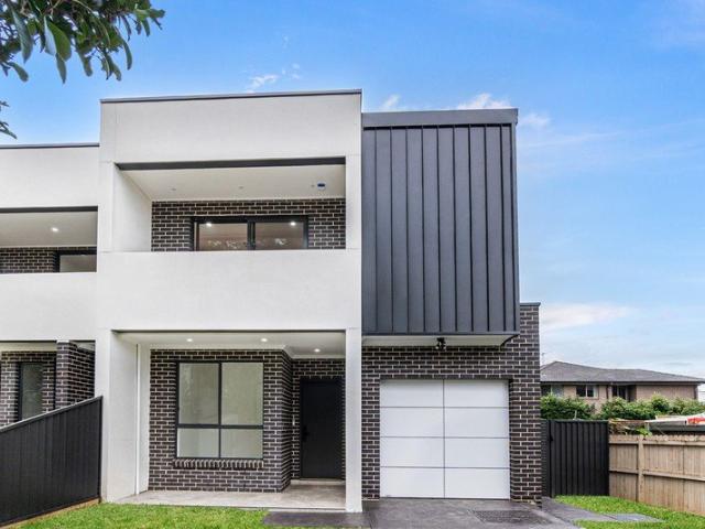 BRAND NEW DUPLEX EXCEPTIONAL VALUE