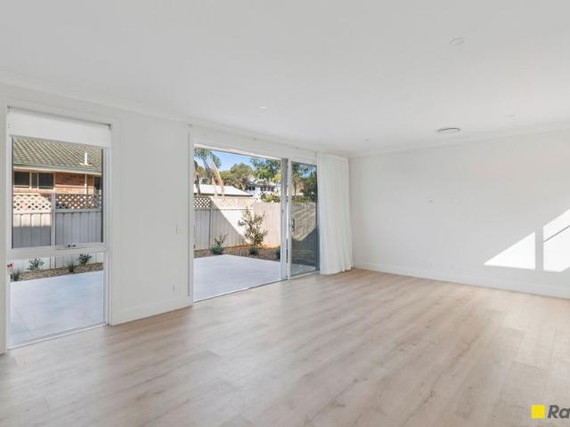 Brand new East Corrimal duplex full of modern conveniences