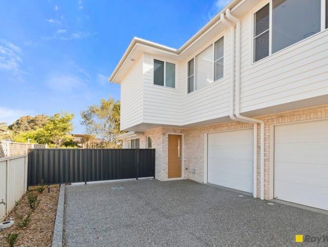 Brand new East Corrimal duplex full of modern conveniences