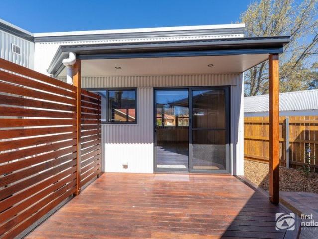 UNIT 1 LEASED / UNIT 2 AVAILABLE