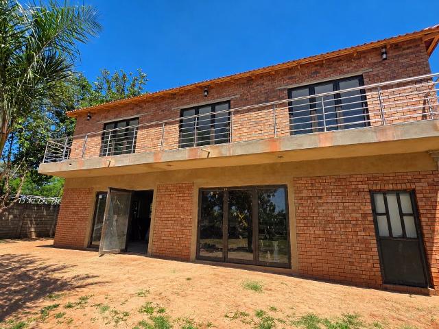 BRAND NEW ELEVATED LIVING WITH BEAUTIFUL VIEWS IN RASLOUW
