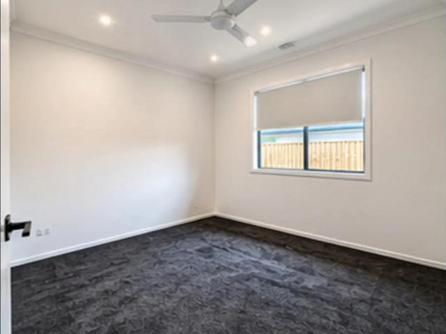 Brand New Executive Living, Luxury, Space & Style!