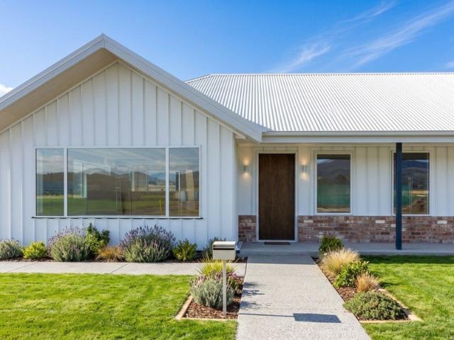 Brand New Executive Living Meets Architectural Style