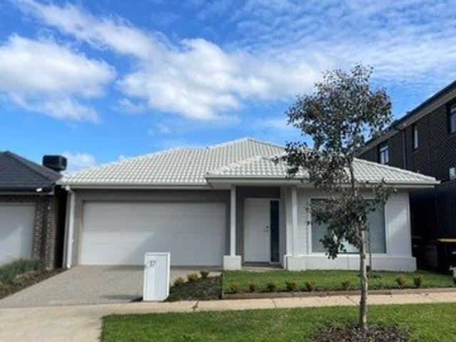 Brand new four bedroom family home
