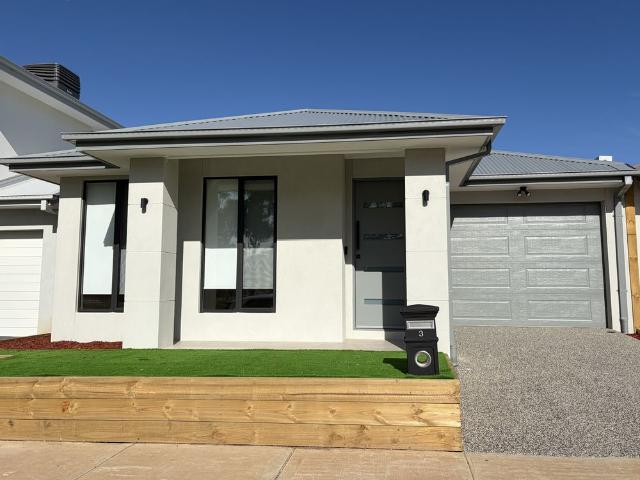 BRAND NEW FOUR BEDROOM HOME IN RIVERWALK ESTATE