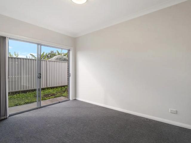 STUNNING FOUR BEDROOM TOWNHOUSE