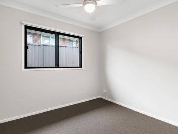 Cockle Creek, Newcastle - Garden, Air conditioning