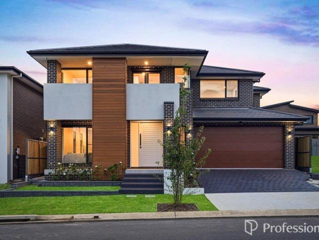 Brand New Family Entertainer in Prime Gables Location