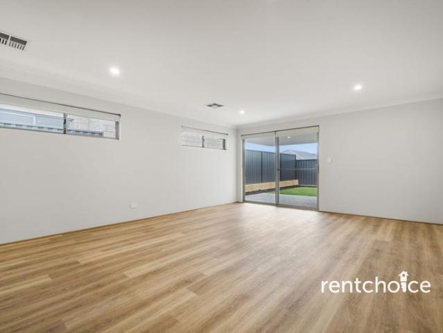 Brand New Family Haven in The Gardens Estate