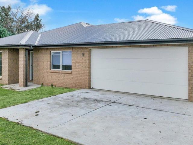 Brand New Family Home!