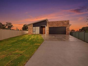 Brand New Family Home!