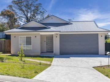 Brand New Family Home & Granny Flat