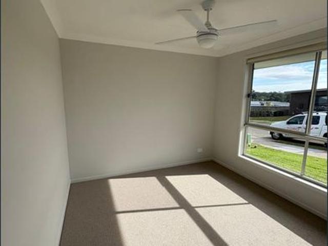 Brand New Family Home for Lease – Modern Living in Bellbird