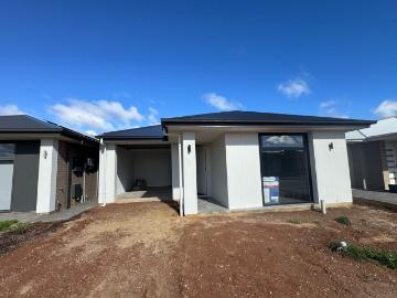 Brand New Family Home in a Convenient Angle Vale Location