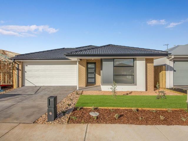 Brand New Family Home in a Convenient Lara Location