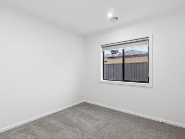 Brand New Family Home in a Growing Mooroopna Estate