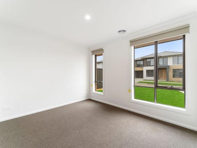 Brand New Family Home in a Prime Werribee Location
