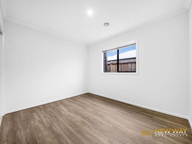 BRAND NEW FAMILY HOME IN A PRIME BEVERIDGE LOCATION
