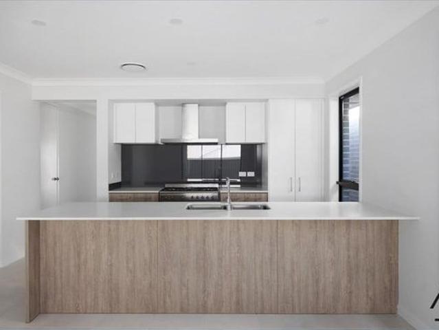 Brand New Family Home in Ascot Grove – Modern Living with Low Maintenance Appeal